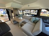 Prestige 460 Saloon